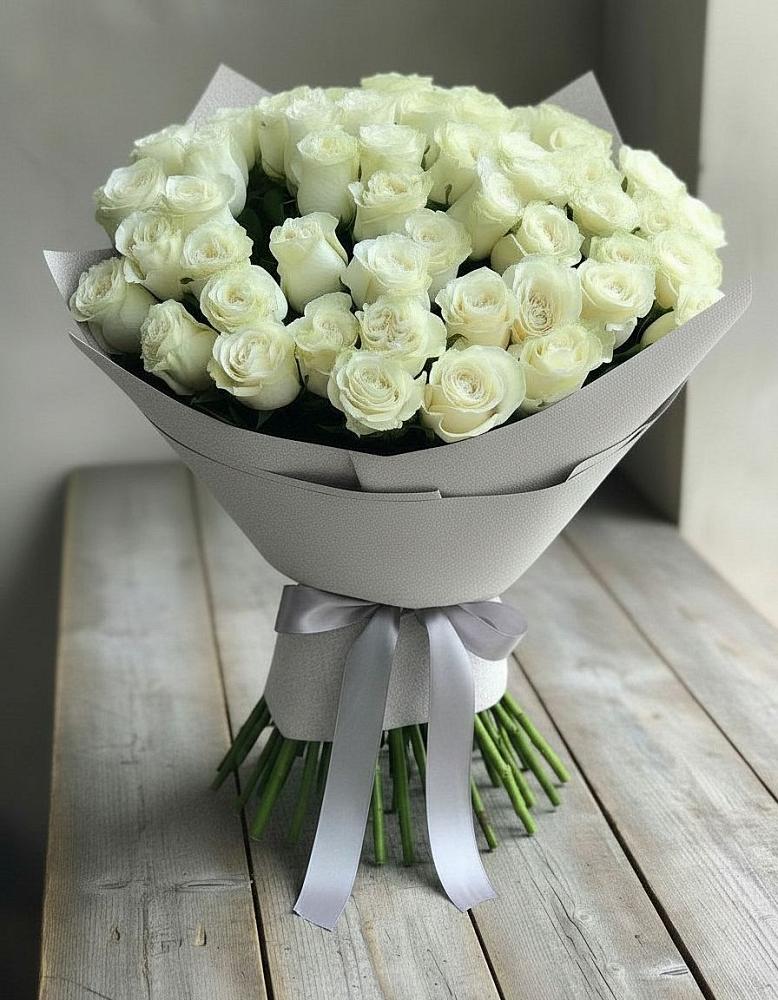 Букет 35 Белых роз в Краснокаменске Забайкальского края