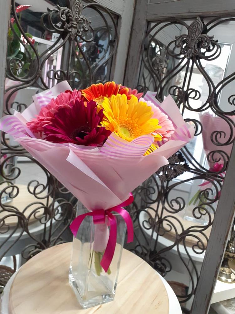 Букет цветов из: Герберы в Краснокаменске Забайкальского края