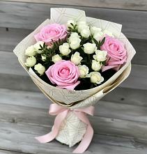 Букет цветов из:  Розы в Краснокаменске Забайкальского края