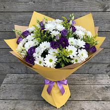 Букет цветов из:  Ирисы, Хризантемы и Ромашки в Краснокаменске Забайкальского края