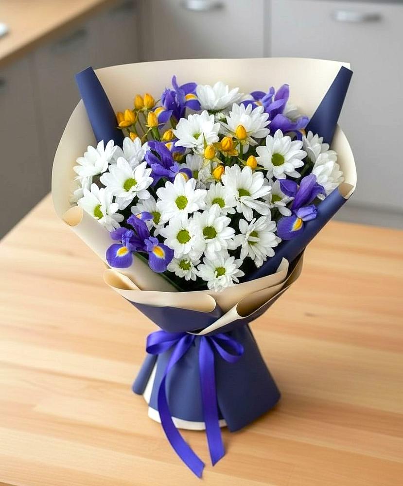 Букет цветов из: Розы, Ирисы и Хризантемы в Краснокаменске Забайкальского края