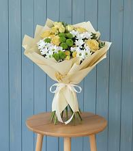 Букет цветов из:  Хризантемы и Розы в Краснокаменске Забайкальского края