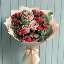 Букет цветов из:  Гвоздики и Розы в Краснокаменске Забайкальского края