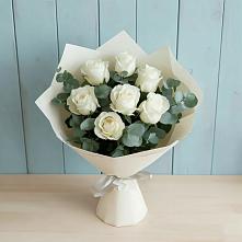 Букет Белые розы в Эвкалипте в Краснокаменске Забайкальского края