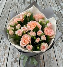 Букет цветов из:  Розы в Краснокаменске Забайкальского края