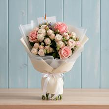 Букет цветов из:  Розы в Краснокаменске Забайкальского края